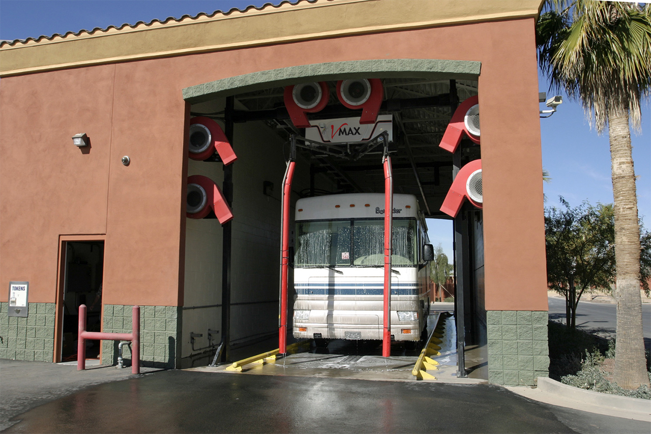 truck and bus touchless 4